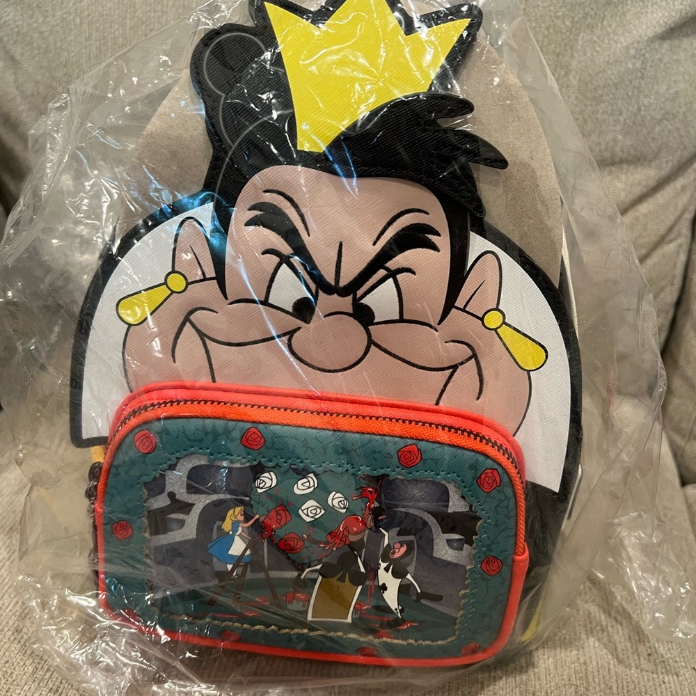 Skylounge Villians Queen of Hearts backpack